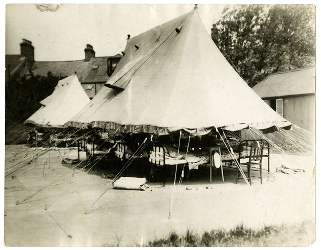 Photograph showing 2 of the 4 pavilions erected in 1917 to house additional beds, showing the strain on the university of accommodating some 41,896 servicemen over the course of the war, NUA/041017-24