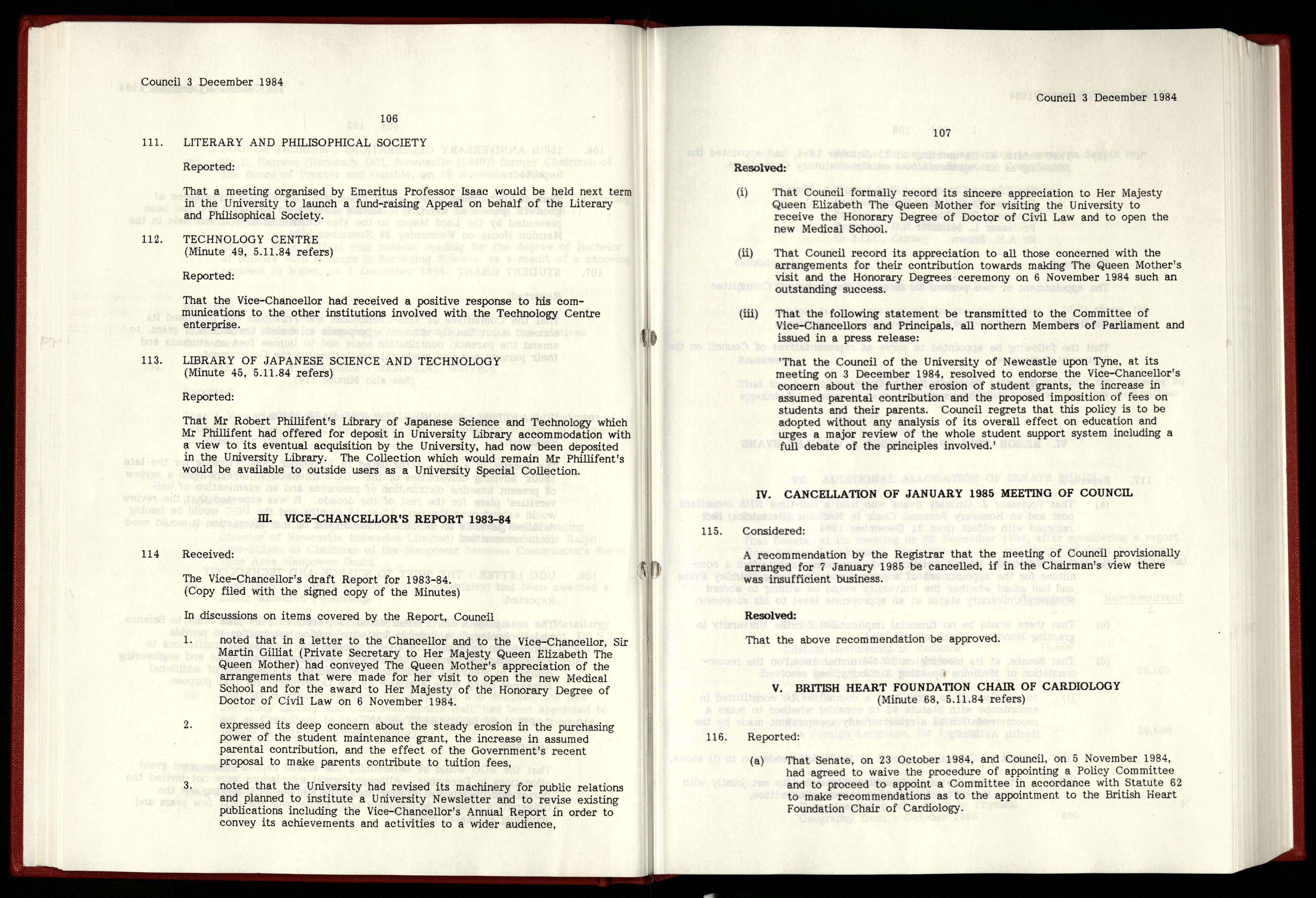 Pages from Council minutes thanking Queen Mother for her visit to open the new Medical School, 1984. NUA/4/1/5.