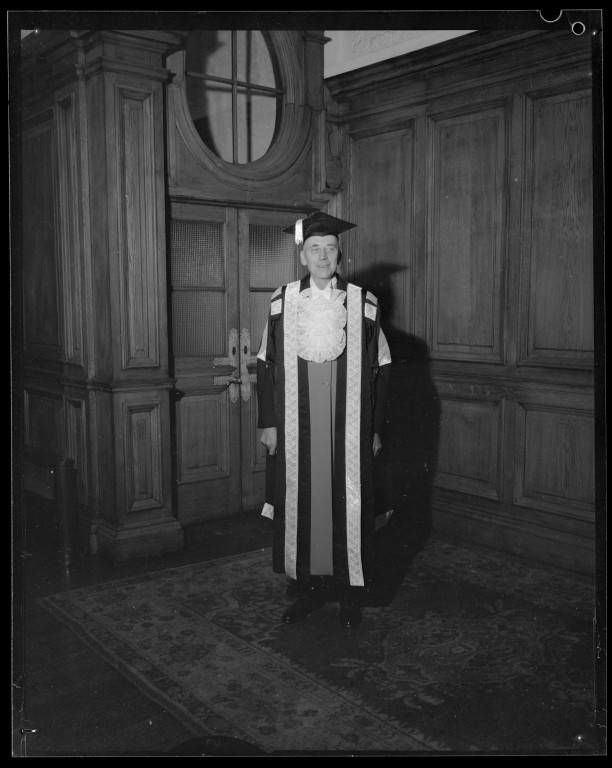 Photograph of Professor Henry Daysh attending the first matriculation ceremony for students at Newcastle University, 1963. NUA/K/030284