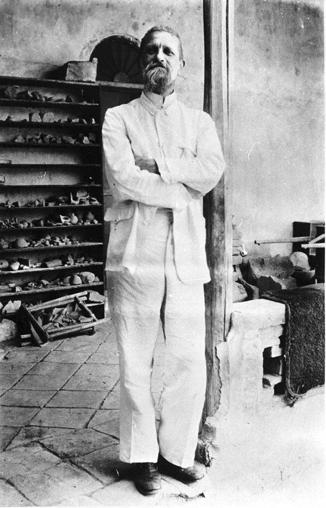 Herr Koldeway, German archaeologist.